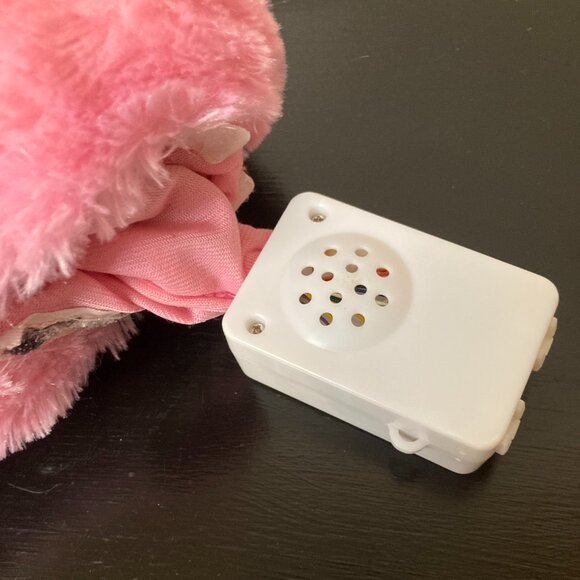 BlackPink Heart Shape Pink Plush Music Light up Pillow by YG Entertainment 2020 - Picture 11 of 12